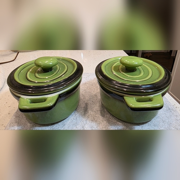 Vintage avocado green stoneware mini covered casserole dish. Set Of 2, Like New. - Picture 3 of 13